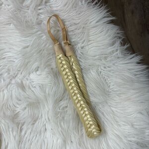 Madison Braids Arisa Fishtail in Platinum Headband